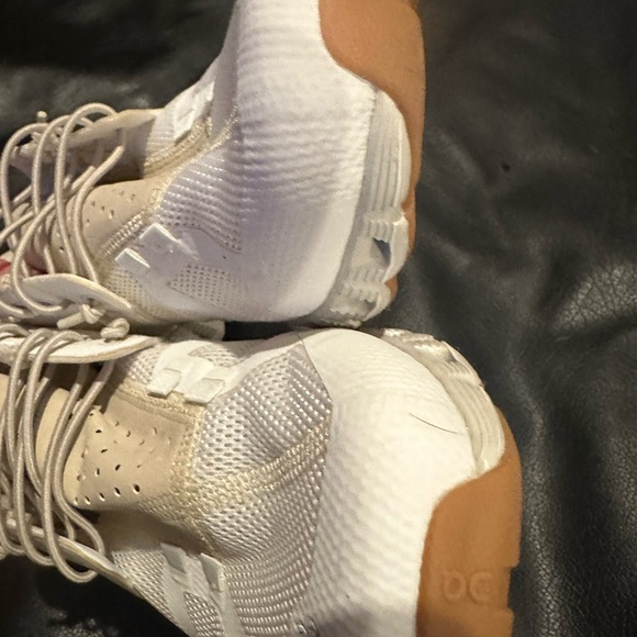 Women’s running shoes - Picture 6 of 9